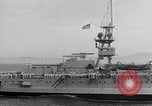 Standbild Italiener willkommen Die USS Arkansas (BB-33) zu Besuch in Neapel Neapel Italien, 1934, aus Sekunde 22 historischem Filmmaterial Videoclip 65675029860