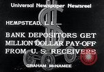 Image déposants bancaires Hempstead New York USA, 1934, de la seconde 8 séquences d'archives historiques vidéo 65675029865