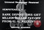 Image déposants bancaires Hempstead New York USA, 1934, de la seconde 9 séquences d'archives historiques vidéo 65675029865
