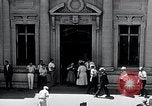 Image déposants bancaires Hempstead New York USA, 1934, de la seconde 12 séquences d'archives historiques vidéo 65675029865