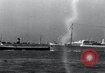 Standbild Ozeanriesen New York United States USA, 1935, aus Sekunde 23 historischem Filmmaterial Videoclip 65675029870