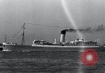 Standbild Ozeanriesen New York United States USA, 1935, aus Sekunde 31 historischem Filmmaterial Videoclip 65675029870