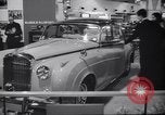 Image Earls Court Motor Show Londres Angleterre, 1959, de la seconde 39 séquences d'archives historiques vidéo 65675029873