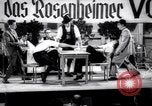 Image doigt-match de lutte la Bavière en Allemagne, 1959, de la seconde 10 séquences d'archives historiques vidéo 65675029875