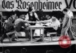 Image doigt-match de lutte la Bavière en Allemagne, 1959, de la seconde 35 séquences d'archives historiques vidéo 65675029875