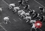 Standbild College Football Seattle Washington USA, 1959, aus Sekunde 30 historischem Filmmaterial Videoclip 65675029876