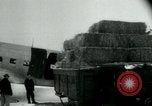 Standbild Haylift Betrieb Western United states USA, 1948, aus Sekunde 25 historischem Filmmaterial Videoclip 65675029883