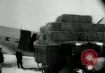 Standbild Haylift Betrieb Western United states USA, 1948, aus Sekunde 26 historischem Filmmaterial Videoclip 65675029883