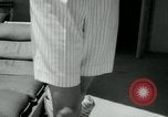 Standbild Designerkleidung Long Island New York USA, 1956, aus Sekunde 34 historischem Filmmaterial Videoclip 65675029893