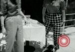Standbild Designerkleidung Long Island New York USA, 1956, aus Sekunde 43 historischem Filmmaterial Videoclip 65675029893