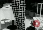 Standbild Designerkleidung Long Island New York USA, 1956, aus Sekunde 52 historischem Filmmaterial Videoclip 65675029893