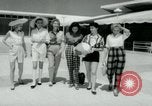 Standbild Designerkleidung Long Island New York USA, 1956, aus Sekunde 55 historischem Filmmaterial Videoclip 65675029893