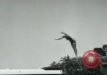 Standbild amerikanische Taucher Palm Springs California USA, 1956, aus Sekunde 19 historischem Filmmaterial Videoclip 65675029894