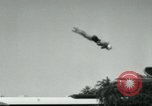 Standbild amerikanische Taucher Palm Springs California USA, 1956, aus Sekunde 20 historischem Filmmaterial Videoclip 65675029894