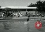 Standbild amerikanische Taucher Palm Springs California USA, 1956, aus Sekunde 29 historischem Filmmaterial Videoclip 65675029894