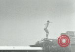 Standbild amerikanische Taucher Palm Springs California USA, 1956, aus Sekunde 31 historischem Filmmaterial Videoclip 65675029894