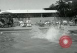 Standbild amerikanische Taucher Palm Springs California USA, 1956, aus Sekunde 34 historischem Filmmaterial Videoclip 65675029894