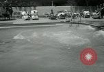 Standbild amerikanische Taucher Palm Springs California USA, 1956, aus Sekunde 37 historischem Filmmaterial Videoclip 65675029894