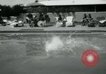 Standbild amerikanische Taucher Palm Springs California USA, 1956, aus Sekunde 47 historischem Filmmaterial Videoclip 65675029894