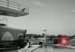 Standbild amerikanische Taucher Palm Springs California USA, 1956, aus Sekunde 56 historischem Filmmaterial Videoclip 65675029894