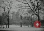 Immagine di Neve in primavera New York City USA, 1965, secondo 40 filmato di repertorio 65675029927