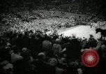 Image match de basket Portland Oregon USA, 1965, de la seconde 14 séquences d'archives historiques vidéo 65675029929