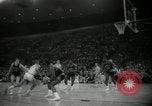 Image match de basket Portland Oregon USA, 1965, de la seconde 40 séquences d'archives historiques vidéo 65675029929