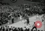 Image match de basket Portland Oregon USA, 1965, de la seconde 51 séquences d'archives historiques vidéo 65675029929