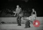 Standbild Canadian National Sportler zeigen Toronto Ontario Kanada, 1965, aus Sekunde 61 historischem Filmmaterial Videoclip 65675029930