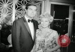Standbild Premier von Madame X New York United States USA, 1966, aus Sekunde 16 historischem Filmmaterial Videoclip 65675029932
