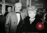 Standbild Premier von Madame X New York United States USA, 1966, aus Sekunde 26 historischem Filmmaterial Videoclip 65675029932