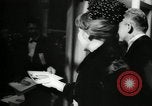 Standbild Premier von Madame X New York United States USA, 1966, aus Sekunde 30 historischem Filmmaterial Videoclip 65675029932