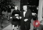 Standbild Premier von Madame X New York United States USA, 1966, aus Sekunde 33 historischem Filmmaterial Videoclip 65675029932