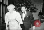 Standbild Premier von Madame X New York United States USA, 1966, aus Sekunde 39 historischem Filmmaterial Videoclip 65675029932