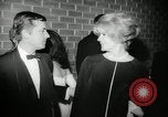 Standbild Premier von Madame X New York United States USA, 1966, aus Sekunde 46 historischem Filmmaterial Videoclip 65675029932