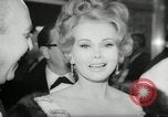 Standbild Premier von Madame X New York United States USA, 1966, aus Sekunde 49 historischem Filmmaterial Videoclip 65675029932