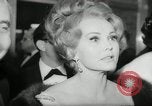 Standbild Premier von Madame X New York United States USA, 1966, aus Sekunde 50 historischem Filmmaterial Videoclip 65675029932