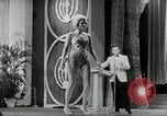Standbild Miss Universe Miami Florida USA, 1967, aus Sekunde 26 historischem Filmmaterial Videoclip 65675029936