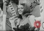 Standbild Miss Universe Miami Florida USA, 1967, aus Sekunde 35 historischem Filmmaterial Videoclip 65675029936