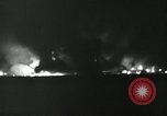 Standbild Vietcong Raketenangriff auf US-Airbase Da Nang Vietnam, 1967, aus Sekunde 5 historischem Filmmaterial Videoclip 65675029937