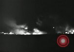 Standbild Vietcong Raketenangriff auf US-Airbase Da Nang Vietnam, 1967, aus Sekunde 11 historischem Filmmaterial Videoclip 65675029937