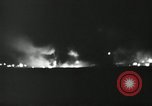 Standbild Vietcong Raketenangriff auf US-Airbase Da Nang Vietnam, 1967, aus Sekunde 12 historischem Filmmaterial Videoclip 65675029937