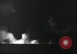 Standbild Vietcong Raketenangriff auf US-Airbase Da Nang Vietnam, 1967, aus Sekunde 22 historischem Filmmaterial Videoclip 65675029937