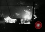 Standbild Vietcong Raketenangriff auf US-Airbase Da Nang Vietnam, 1967, aus Sekunde 34 historischem Filmmaterial Videoclip 65675029937