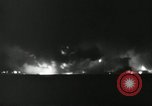 Standbild Vietcong Raketenangriff auf US-Airbase Da Nang Vietnam, 1967, aus Sekunde 42 historischem Filmmaterial Videoclip 65675029937