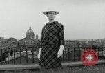 Standbild Heinz Riva's Winter Kollektion Rom Italien, 1967, aus Sekunde 18 historischem Filmmaterial Videoclip 65675029938