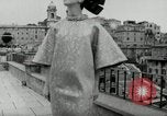 Standbild Heinz Riva's Winter Kollektion Rom Italien, 1967, aus Sekunde 39 historischem Filmmaterial Videoclip 65675029938