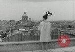 Standbild Heinz Riva's Winter Kollektion Rom Italien, 1967, aus Sekunde 50 historischem Filmmaterial Videoclip 65675029938