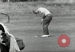 Standbild Roberto De Vicenz gewinnt British Open Golf Tournament Hoylake England, 1967, aus Sekunde 15 historischem Filmmaterial Videoclip 65675029939