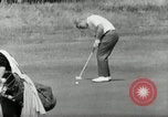 Standbild Roberto De Vicenz gewinnt British Open Golf Tournament Hoylake England, 1967, aus Sekunde 17 historischem Filmmaterial Videoclip 65675029939
